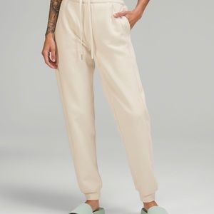 Lululemon Scuba Joggers – full length – White Opal – size 14 - VGUC